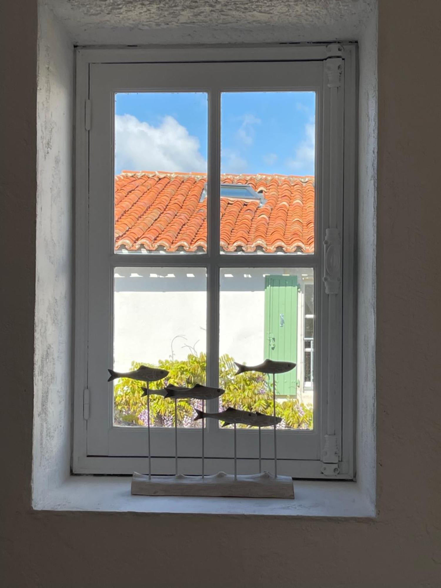Une Fenetre Sur Cour Ла-Флот Экстерьер фото